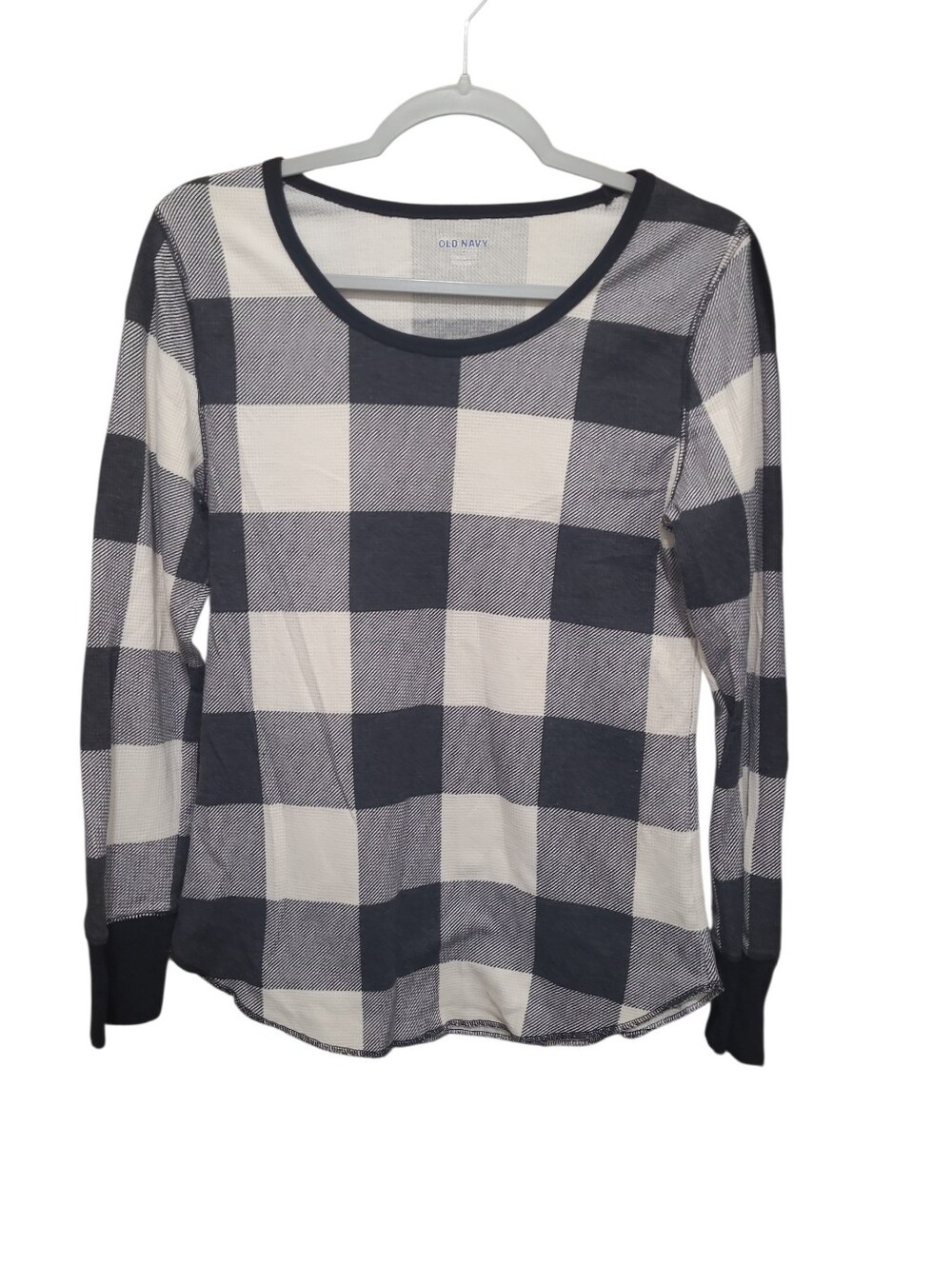Old Navy Black and White Plaid Long-Sleeve Scoop Neck Thermal